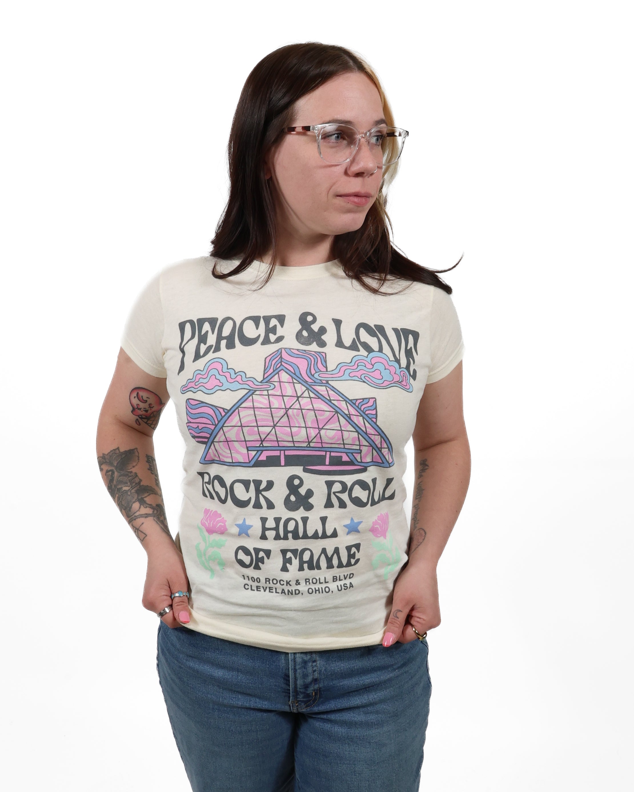 ROCK HALL PEACE & LOVE MUSEUM FITTED T-SHIRT