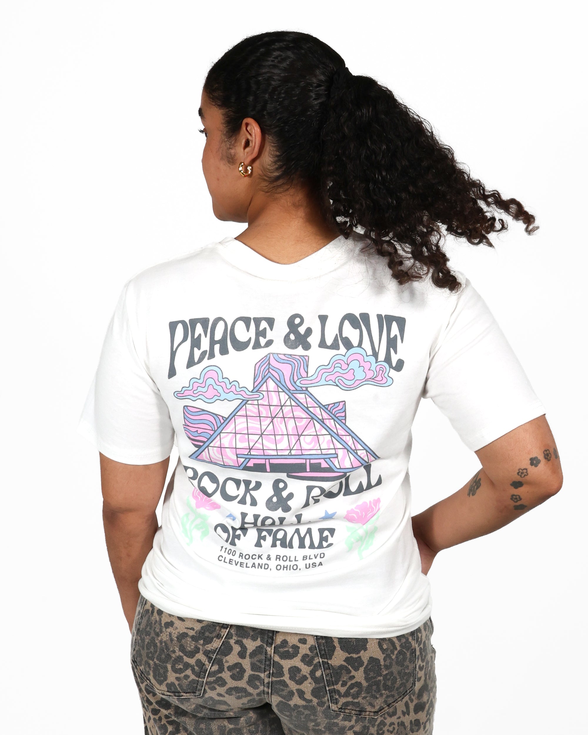 ROCK HALL PEACE & LOVE MUSEUM T-SHIRT