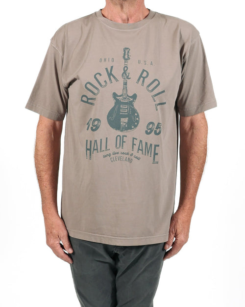 ROCK HALL PREPPY GUITAR RELAXED T-SHIRT
