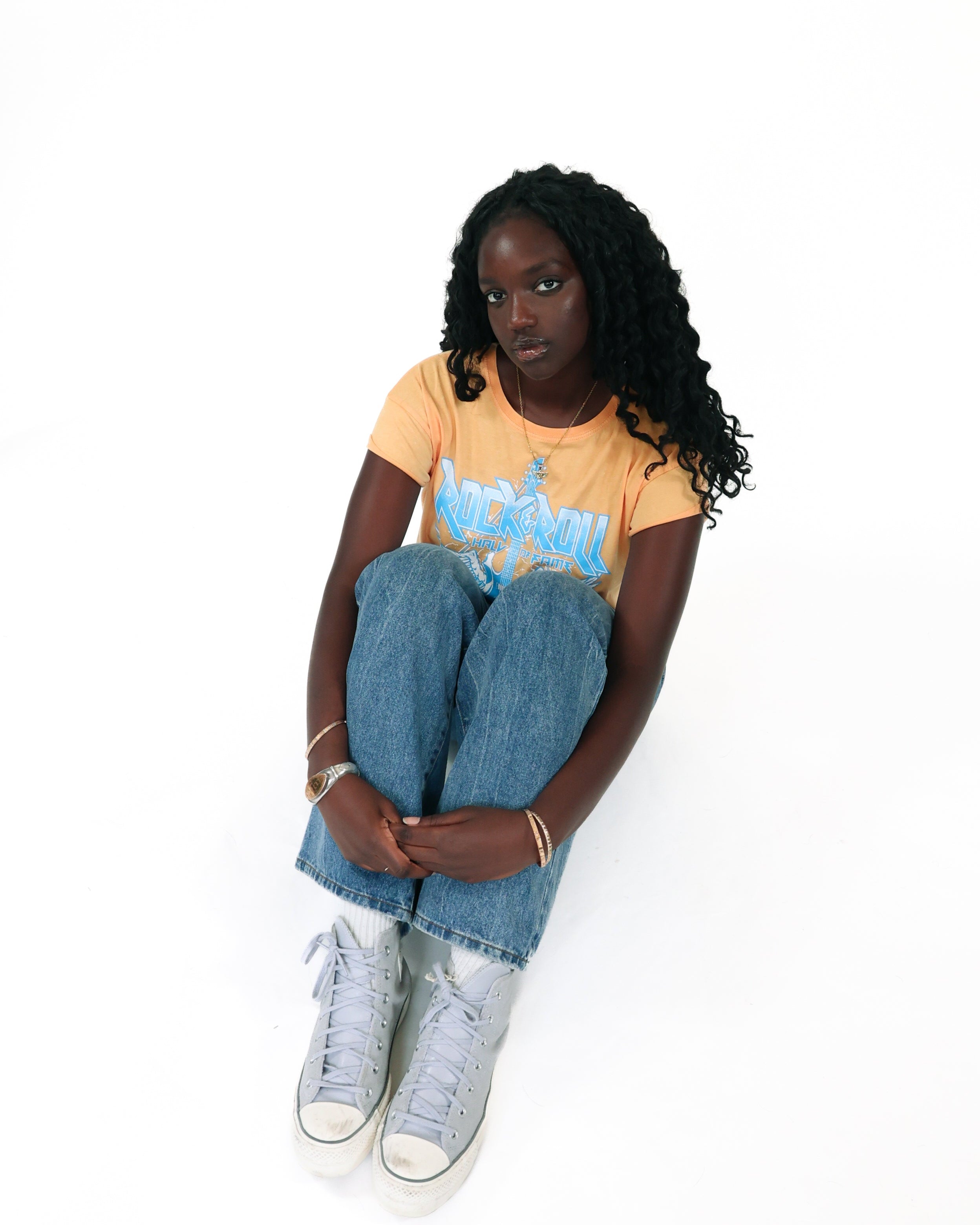 ROCK HALL FEATHERED GUITAR FITTED T-SHIRT